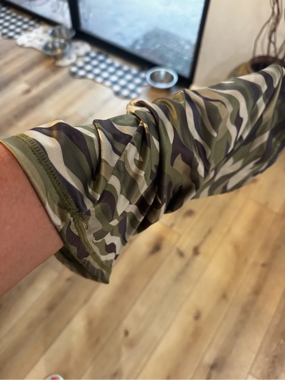 Source Unknown set bandana